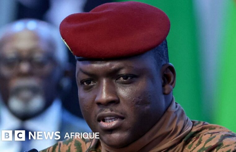 Le capitaine Ibrahim Traoré rejette la démocratie au Burkina Faso : une nouvelle voie pour le Sahel ?