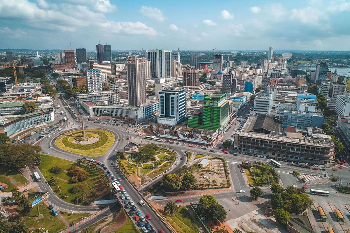 Abidjan : la Côte d&rsquo;Ivoire dessine une ville durable et sécurisée pour l&rsquo;avenir