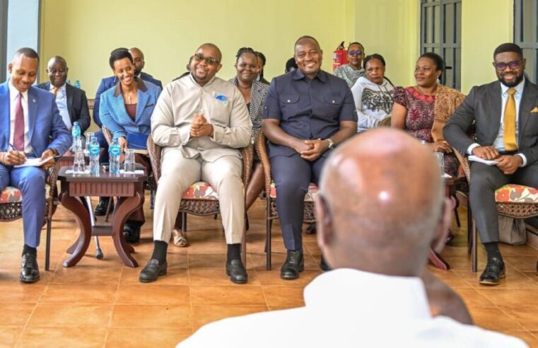 Tshisekedi envoie son envoyé spécial à Museveni pour renforcer la sécurité régionale