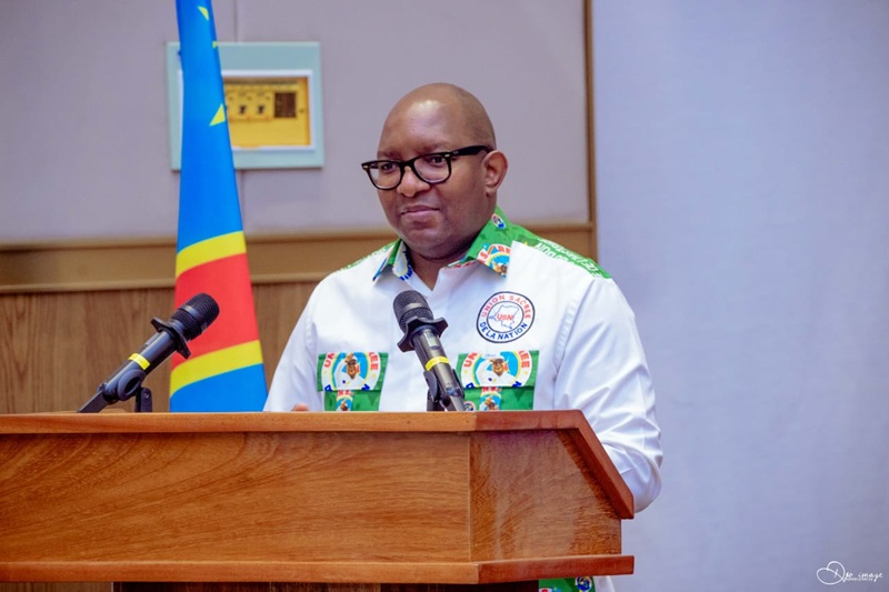 Soutien du sénat congolais à la loi référendaire et au dialogue national
