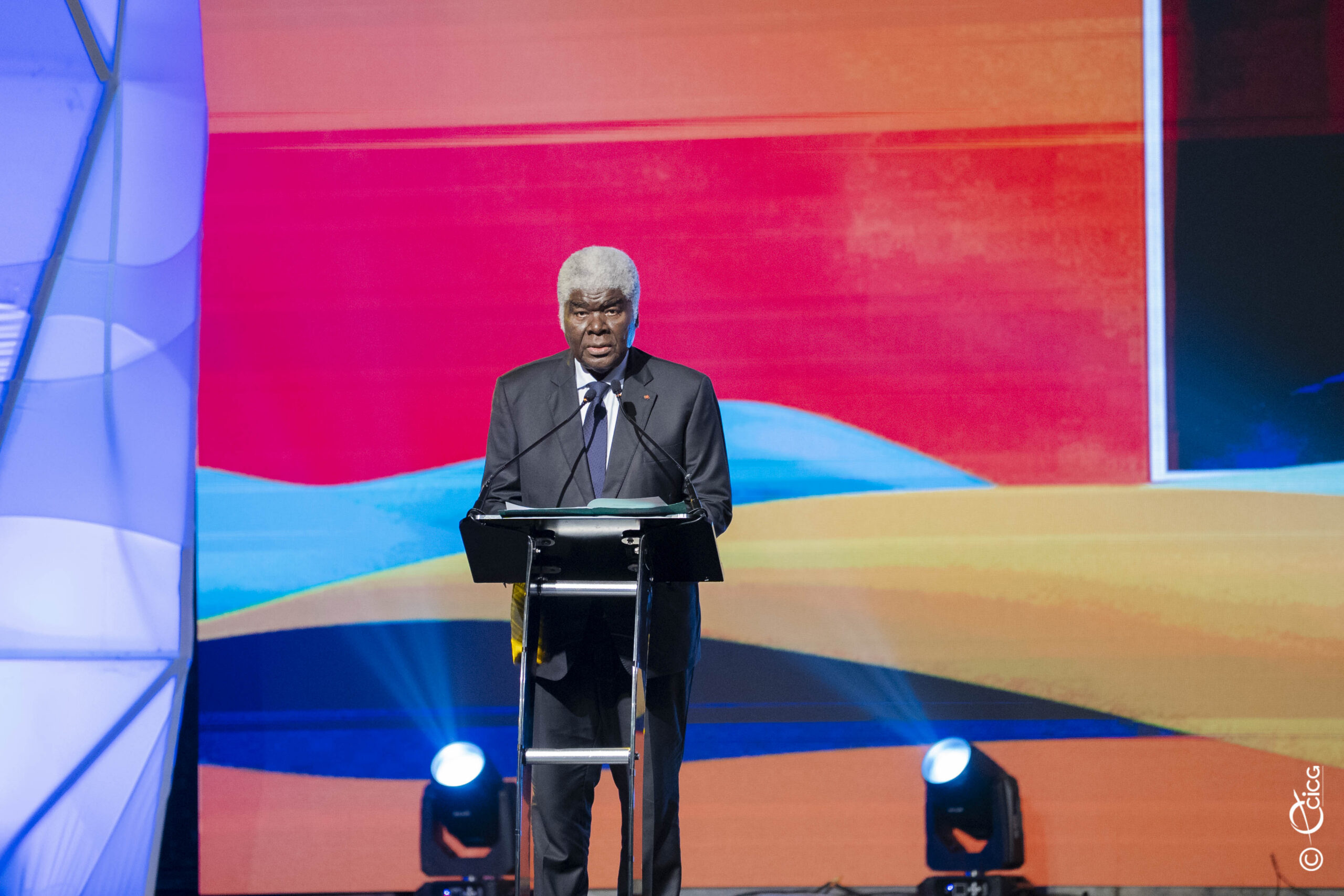Premier ministre ivoirien lance la seconde journée du pnd 2026-2030 pour attirer les investisseurs