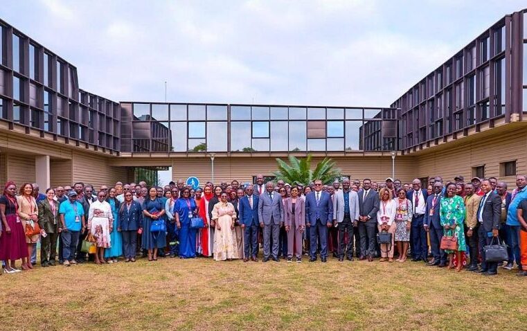 Le Gabon veut transformer sa richesse minière en puissance économique locale