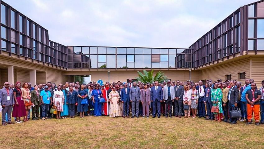 Le Gabon veut transformer sa richesse minière en puissance économique locale