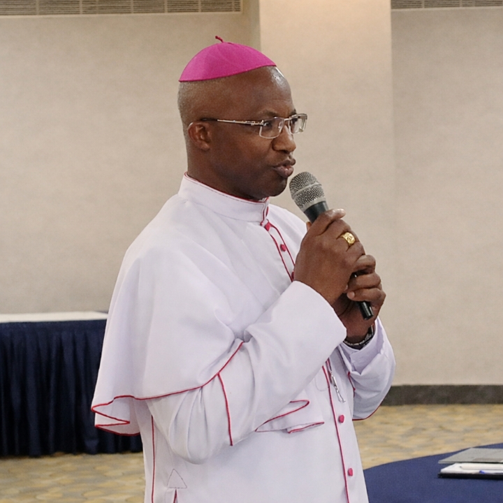Monseigneur Laurent Lompo, président de la SPI, prône le dialogue pour la paix