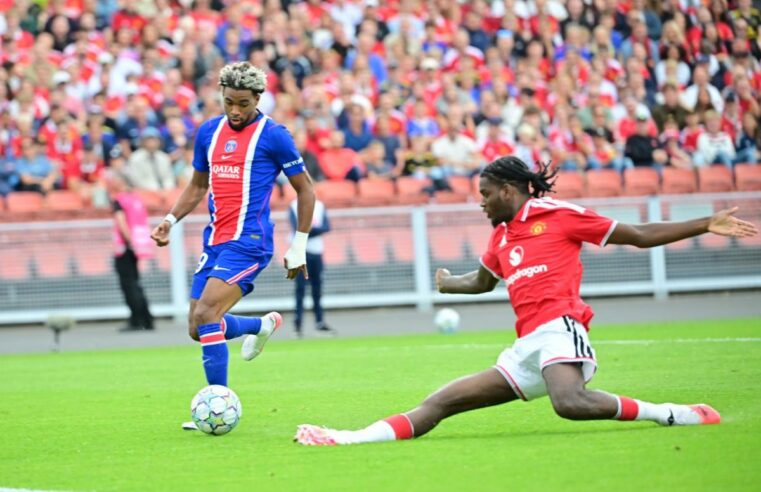 Psg et manchester united se séparent sur un match nul en préparation