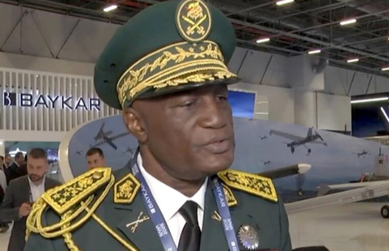 Hippolyte Ebaka, l’homme qui dirige vraiment les armées du Cameroun