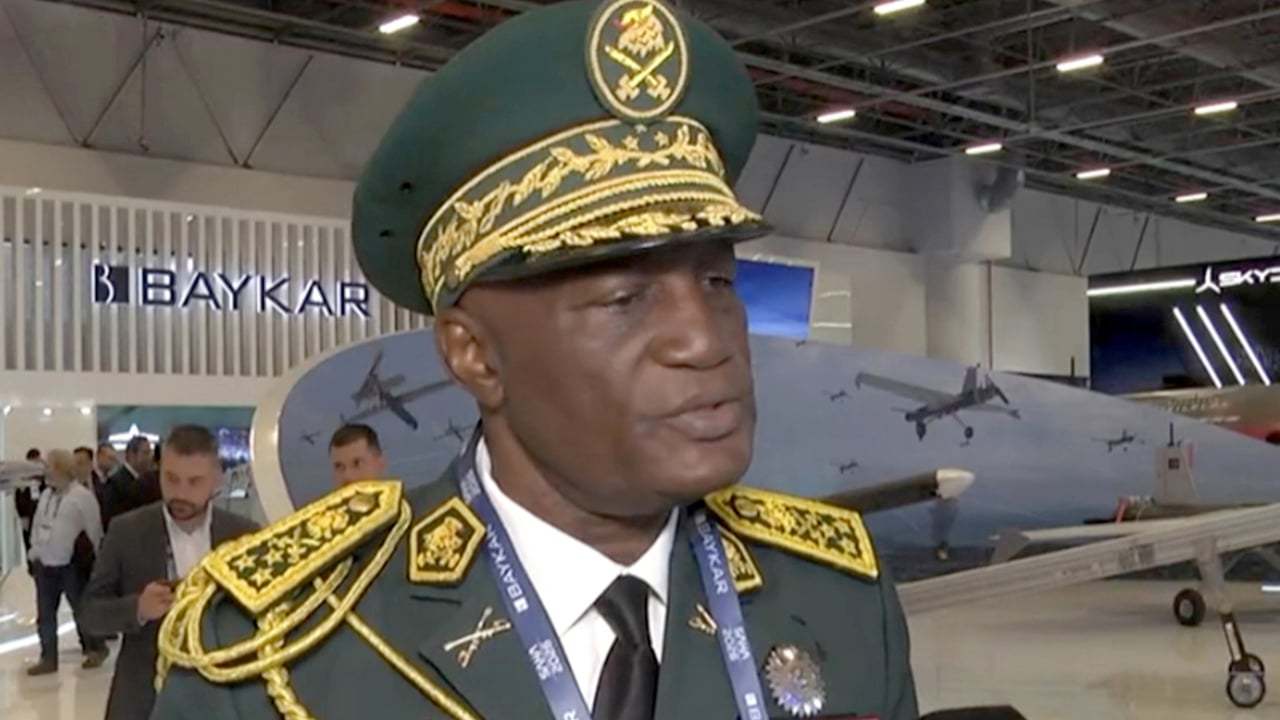 Hippolyte Ebaka, l’homme qui dirige vraiment les armées du Cameroun