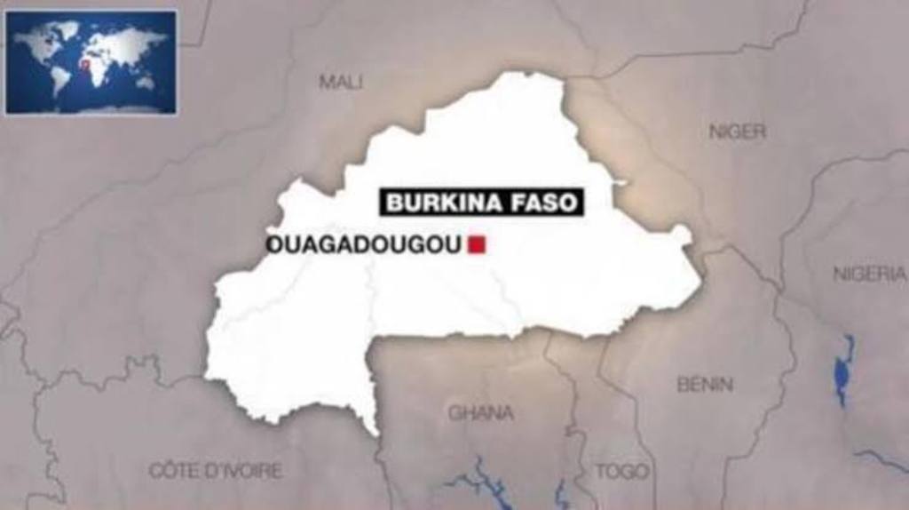 Formation militaire obligatoire pour les journalistes au Burkina Faso : patriotisme ou menace pour la presse ?