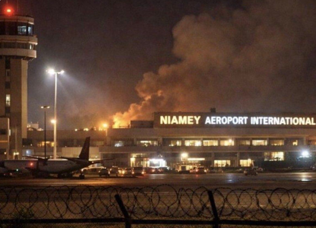 Tensions à Niamey : qui tire sur les symboles du pouvoir au Niger ?