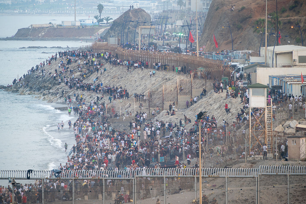 Revendications marocaines sur ceuta : une pression constante sur madrid