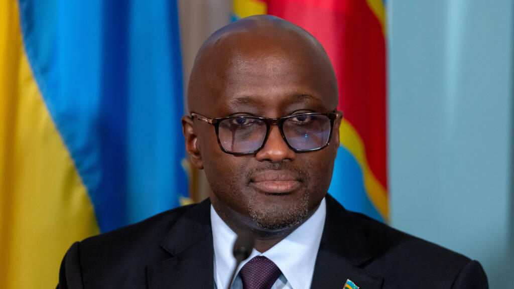 Cérémonie de signature d'un accord de paix entre le Rwanda et la RDC en présence du ministre rwandais des Affaires étrangères, Olivier Nduhungirehe