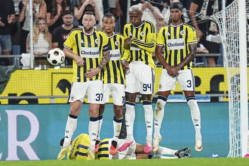 L'équipe de Fenerbahçe affronte l'Olympique Lyonnais ce soir (21h) en barrage aller de Ligue des champions.
