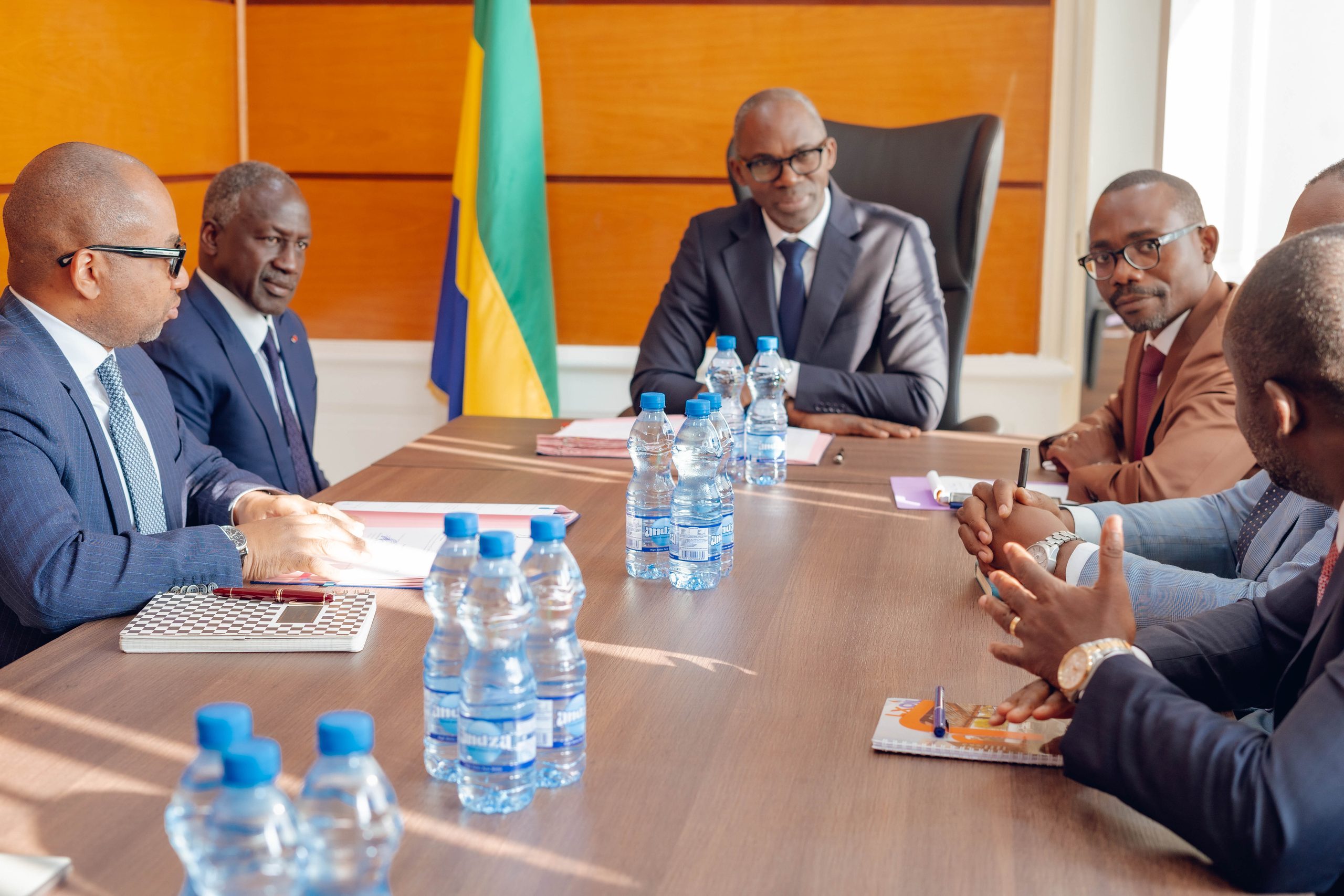 Le Gabon accélère la digitalisation du foncier : le ministère de l’Économie signe à son tour avec SNEDAI GROUPE