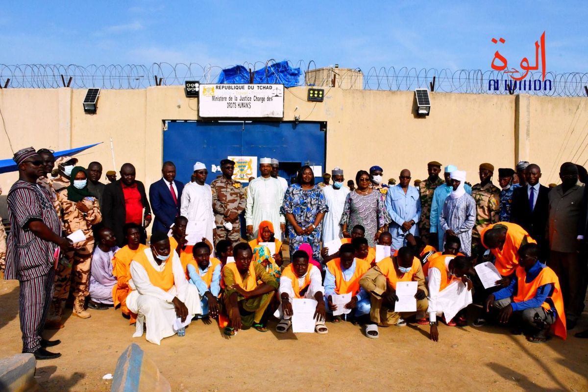 Cérémonie de remise collective des peines à la prison de Klessoum